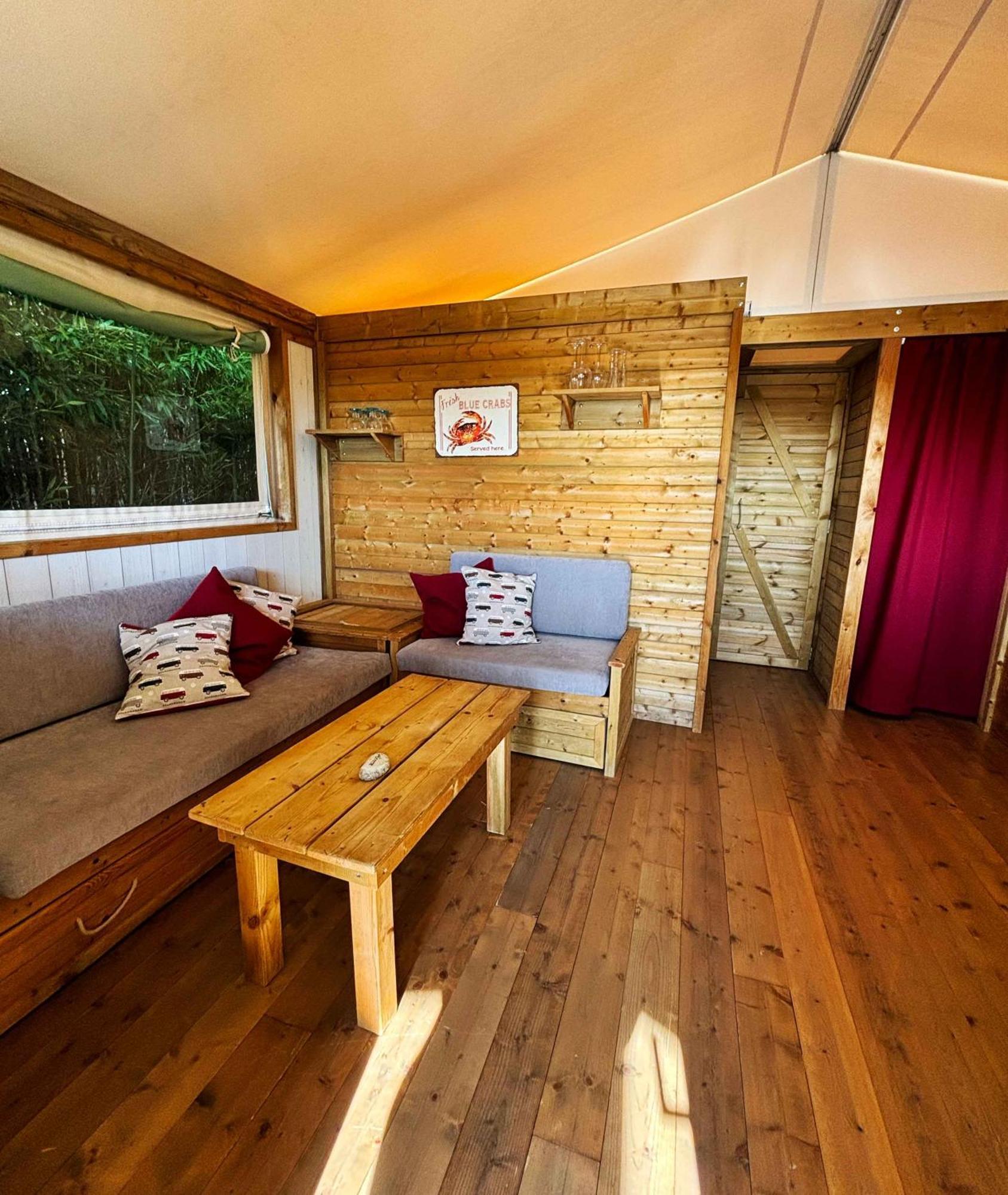 Emerald Coast Gites And Lodge Hénansal Exterior photo