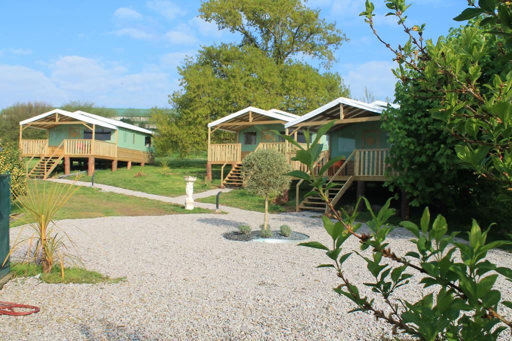 Emerald Coast Gites And Lodge Hénansal Exterior photo
